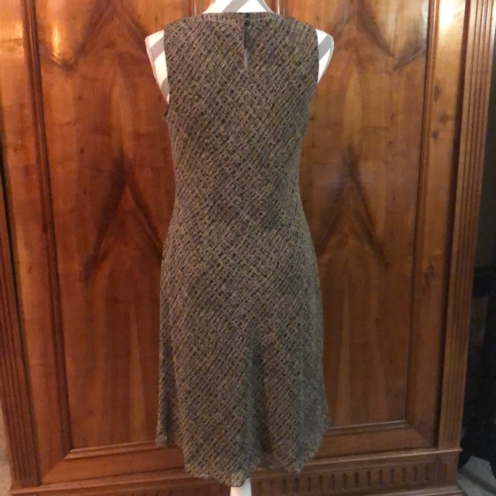 Ann Taylor Loft Dress. - Picture 5 of 8